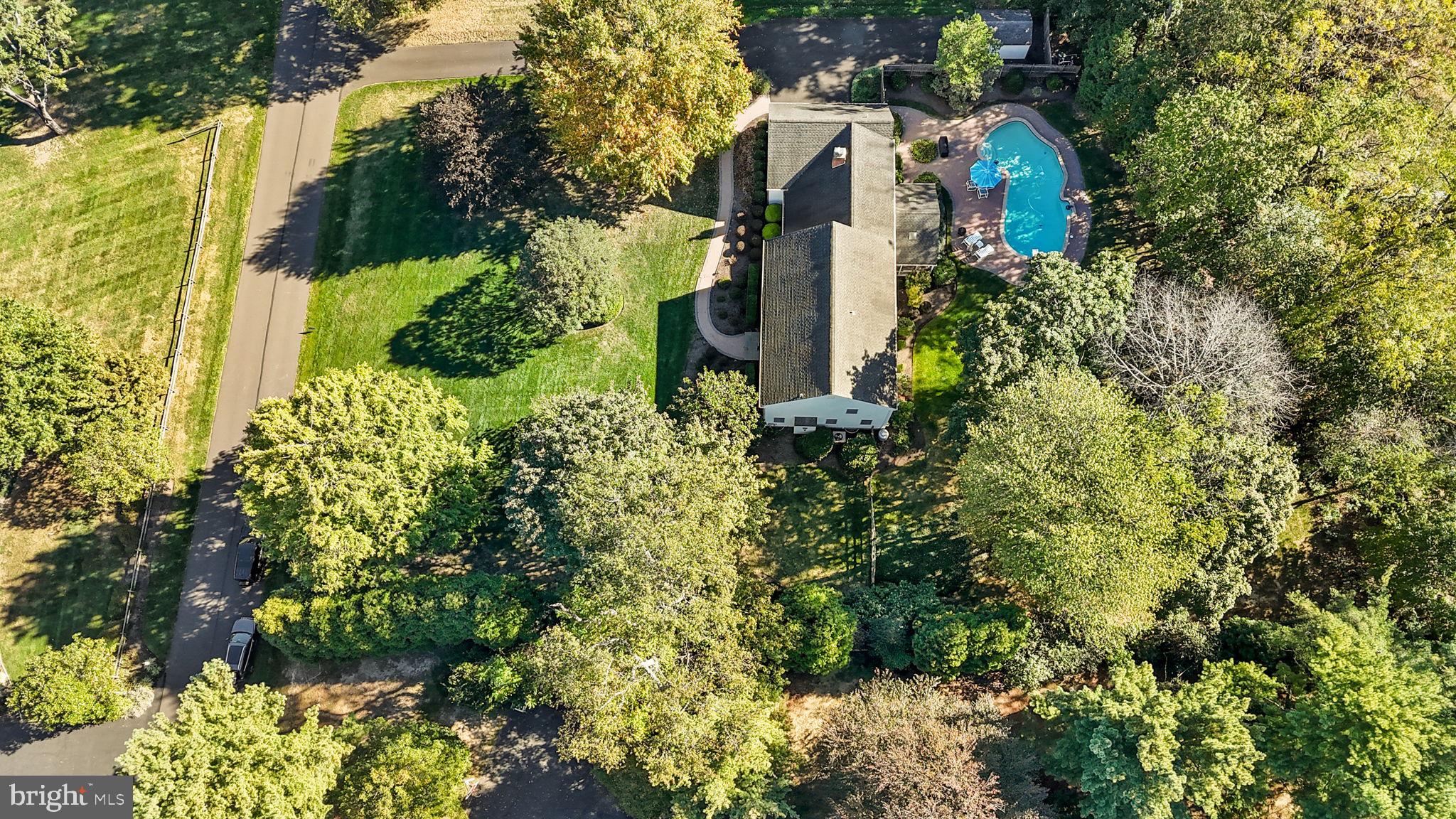 WOODS OF PEBBLE HI - Residential