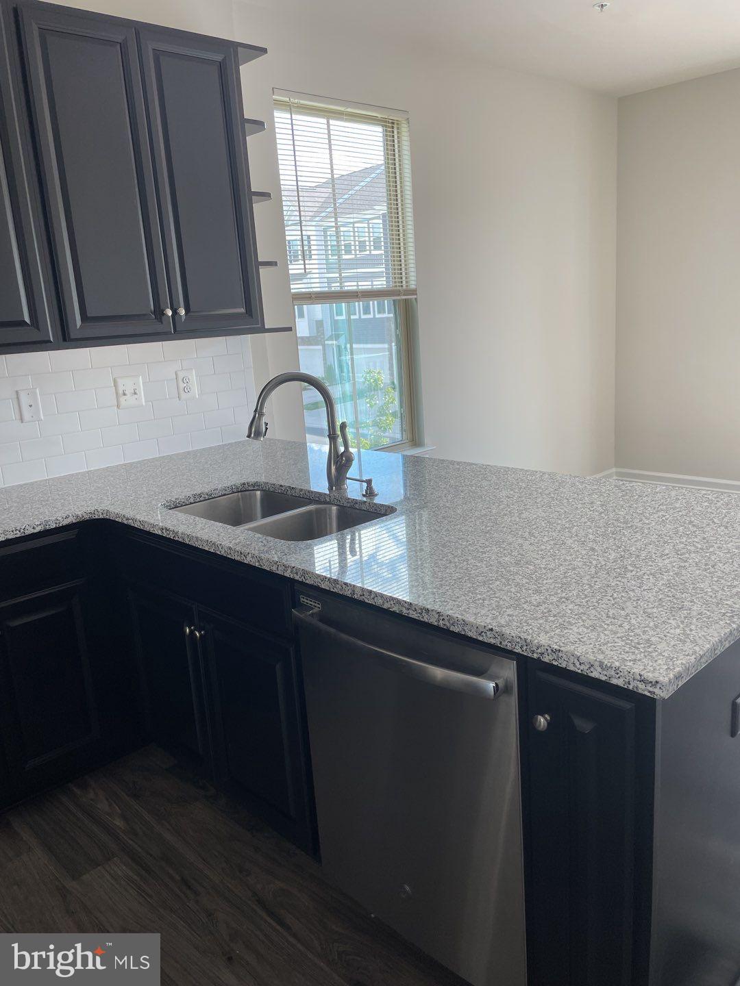 PARKSIDE - Residential Lease