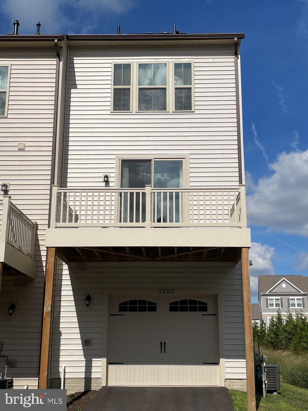 PARKSIDE - Residential Lease