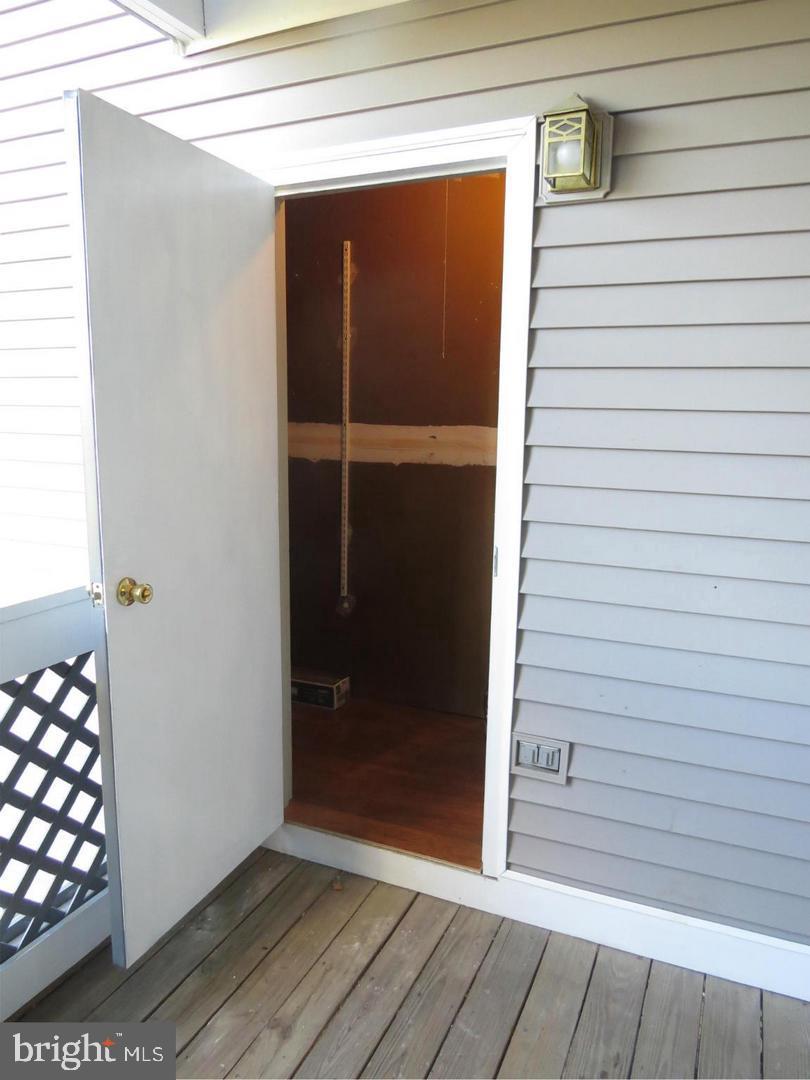 GRAYS POINTE - Residential Lease