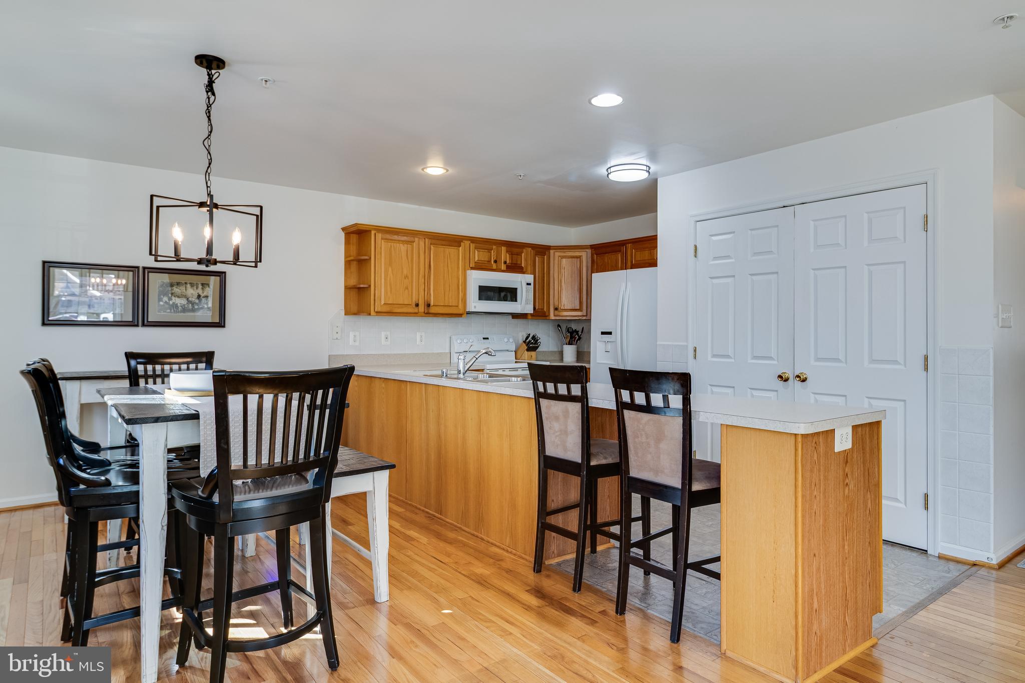 WESTLAKE - Residential