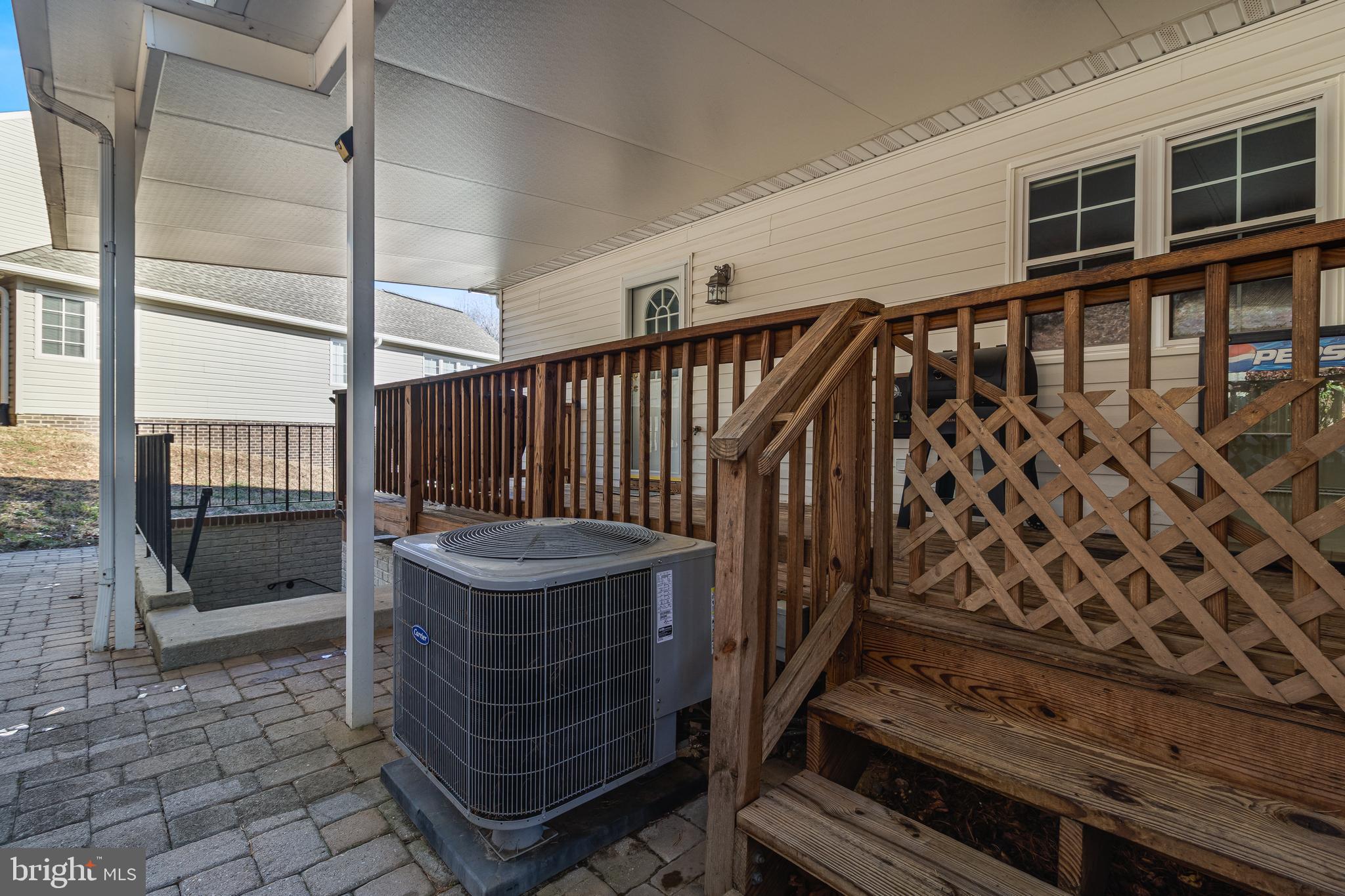 WESTLAKE - Residential