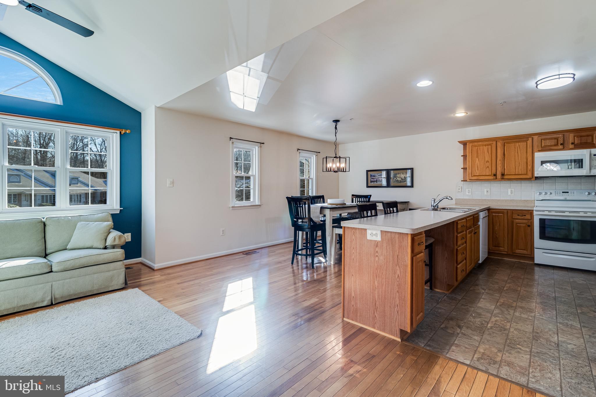 WESTLAKE - Residential