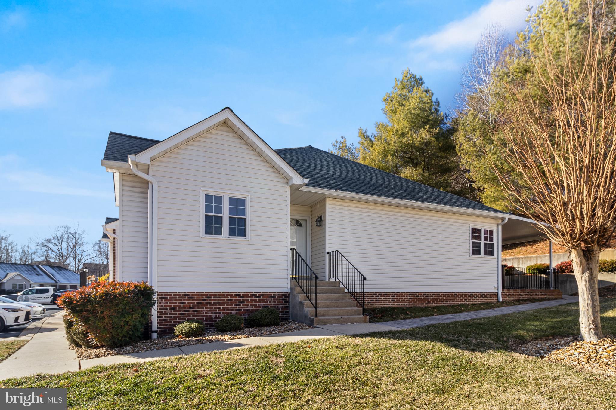 WESTLAKE - Residential