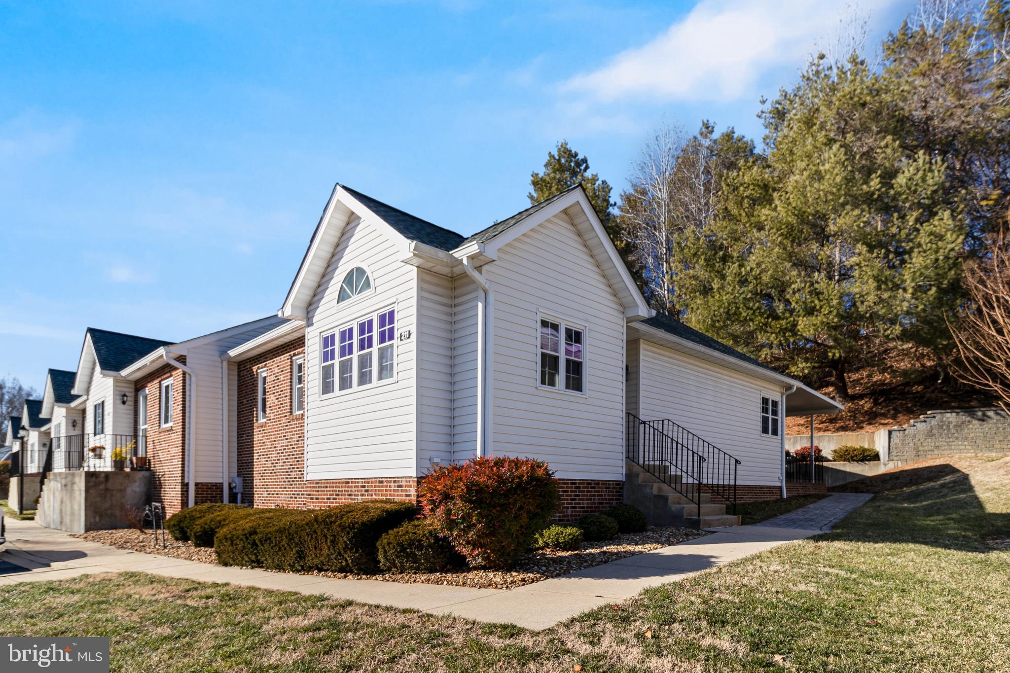 WESTLAKE - Residential