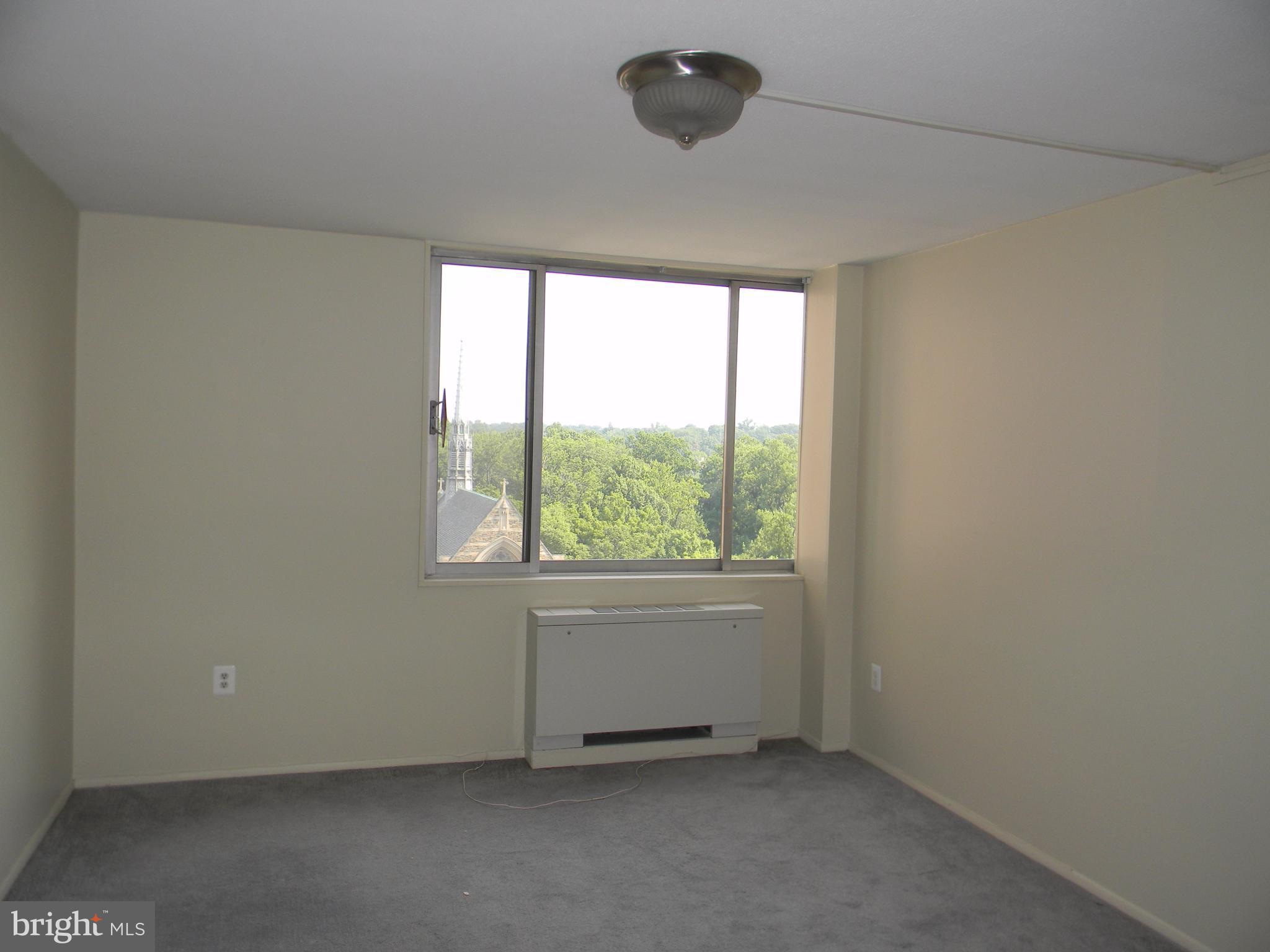 UNIVERSITY ONE CONDOMINIUMS - Residential