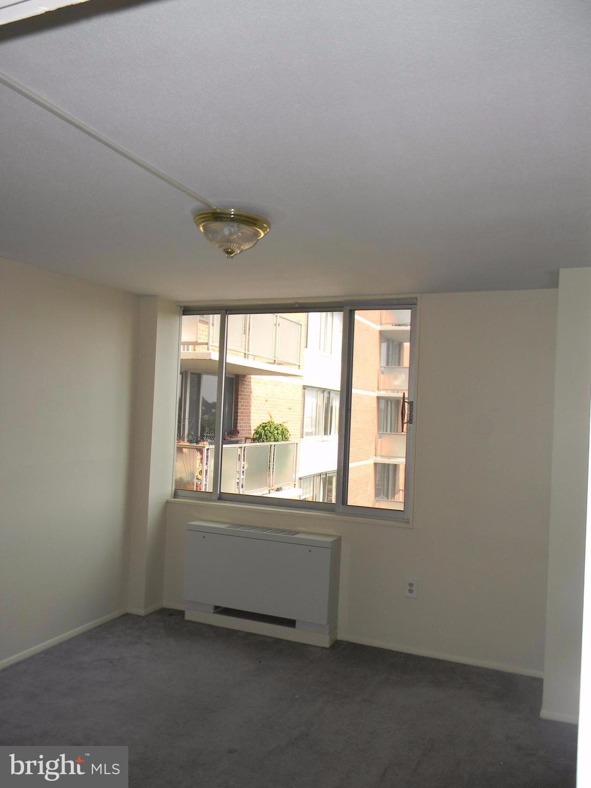 UNIVERSITY ONE CONDOMINIUMS - Residential