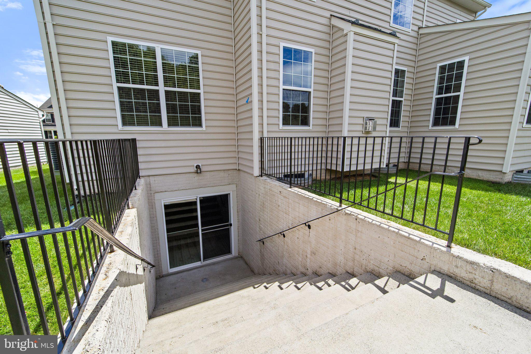 PMW FARMS - Residential