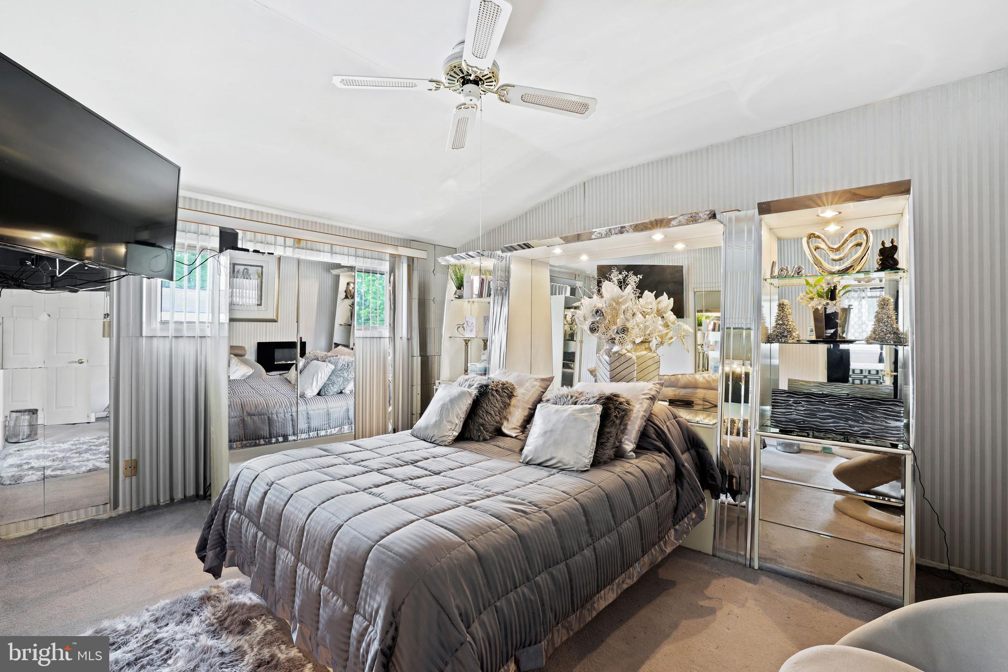 CROWN ESTATES - Residential