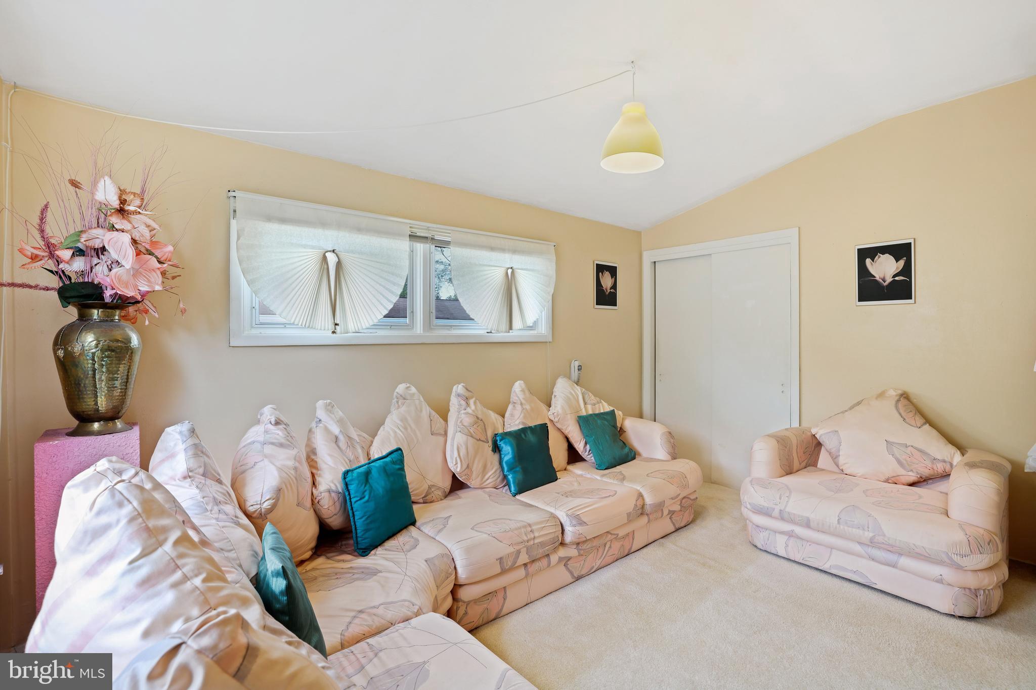 CROWN ESTATES - Residential