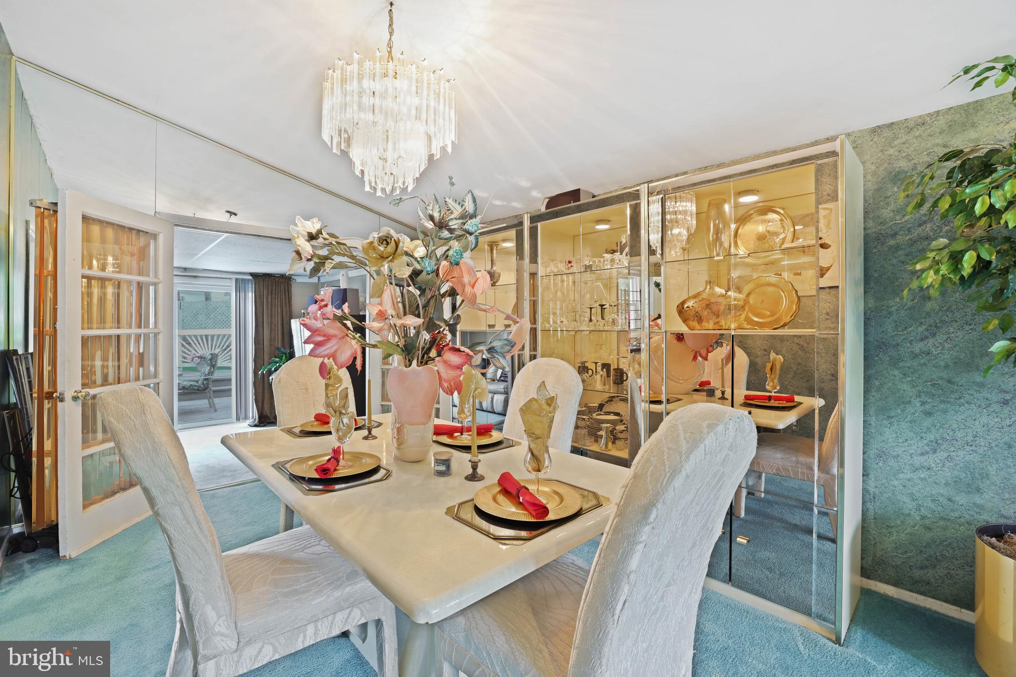 CROWN ESTATES - Residential