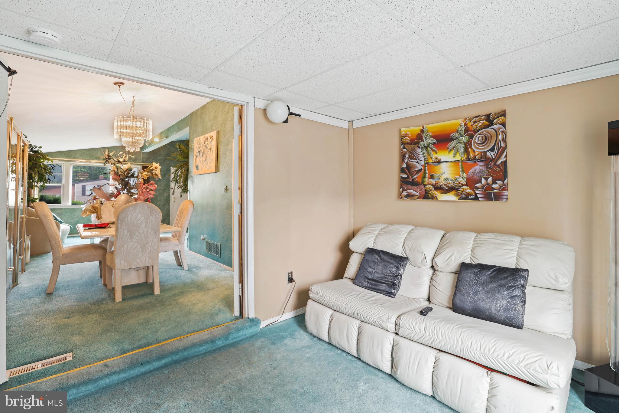 CROWN ESTATES - Residential