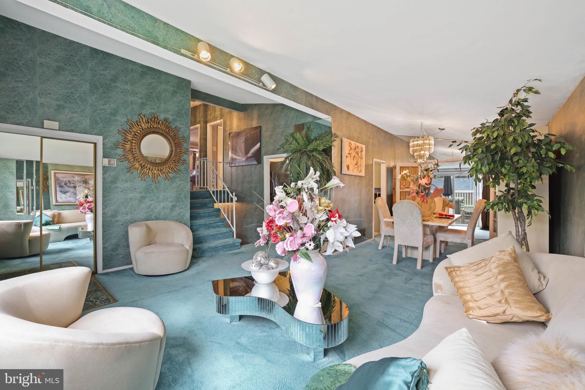 CROWN ESTATES - Residential