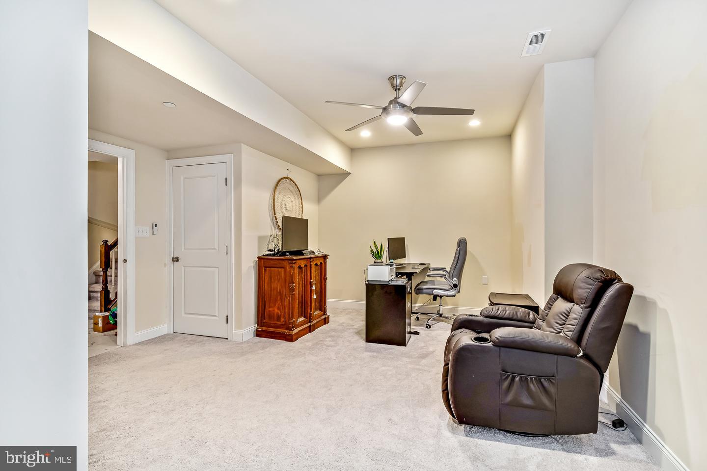 RAVENSCLIFF - Residential