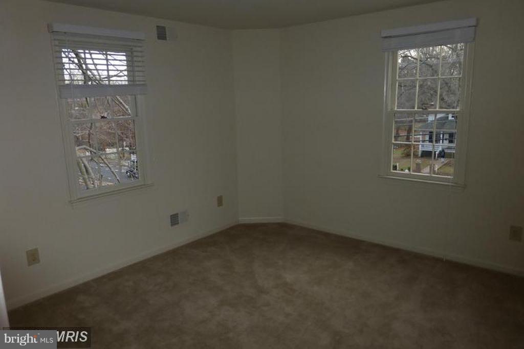 ARLINGTON - Residential Lease