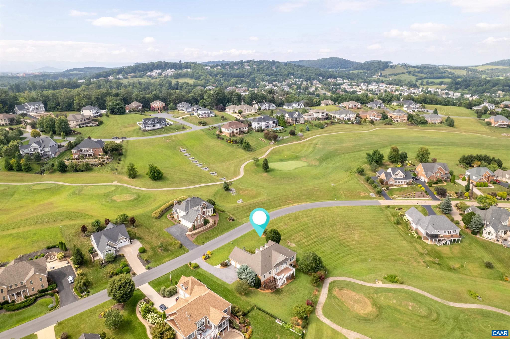 CROSSROADS FARM - Residential