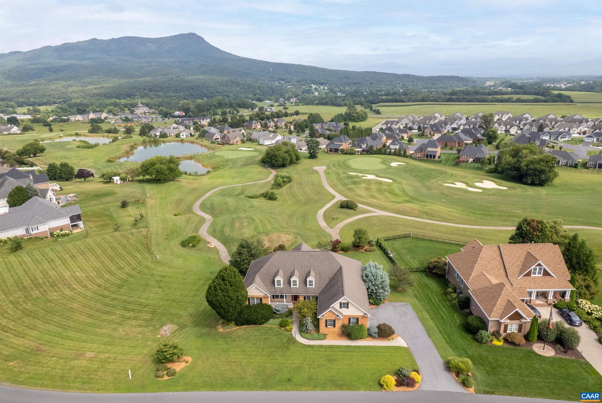 CROSSROADS FARM - Residential