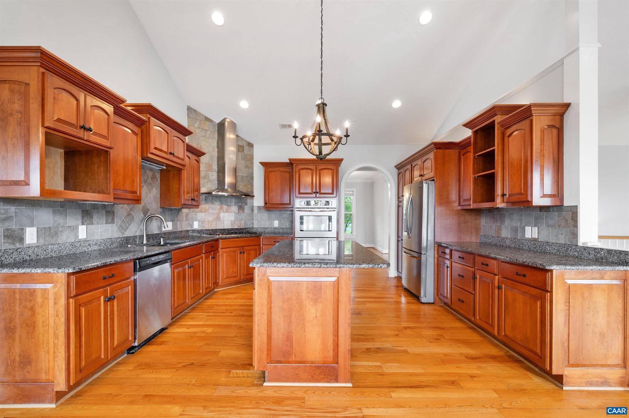 CROSSROADS FARM - Residential