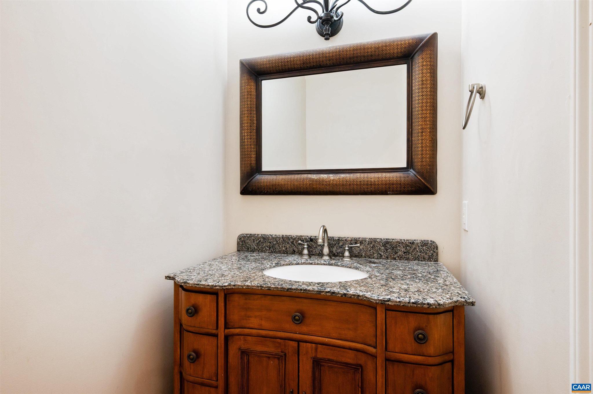 CROSSROADS FARM - Residential