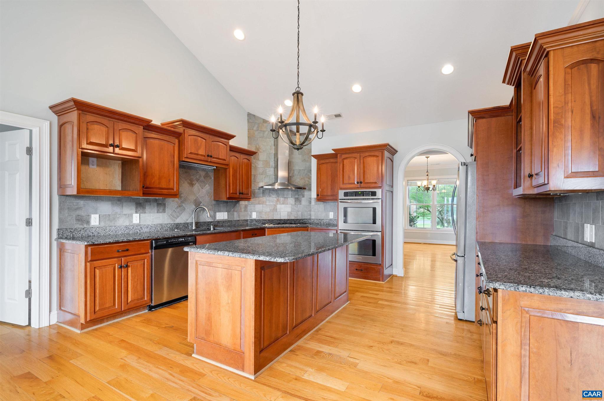 CROSSROADS FARM - Residential