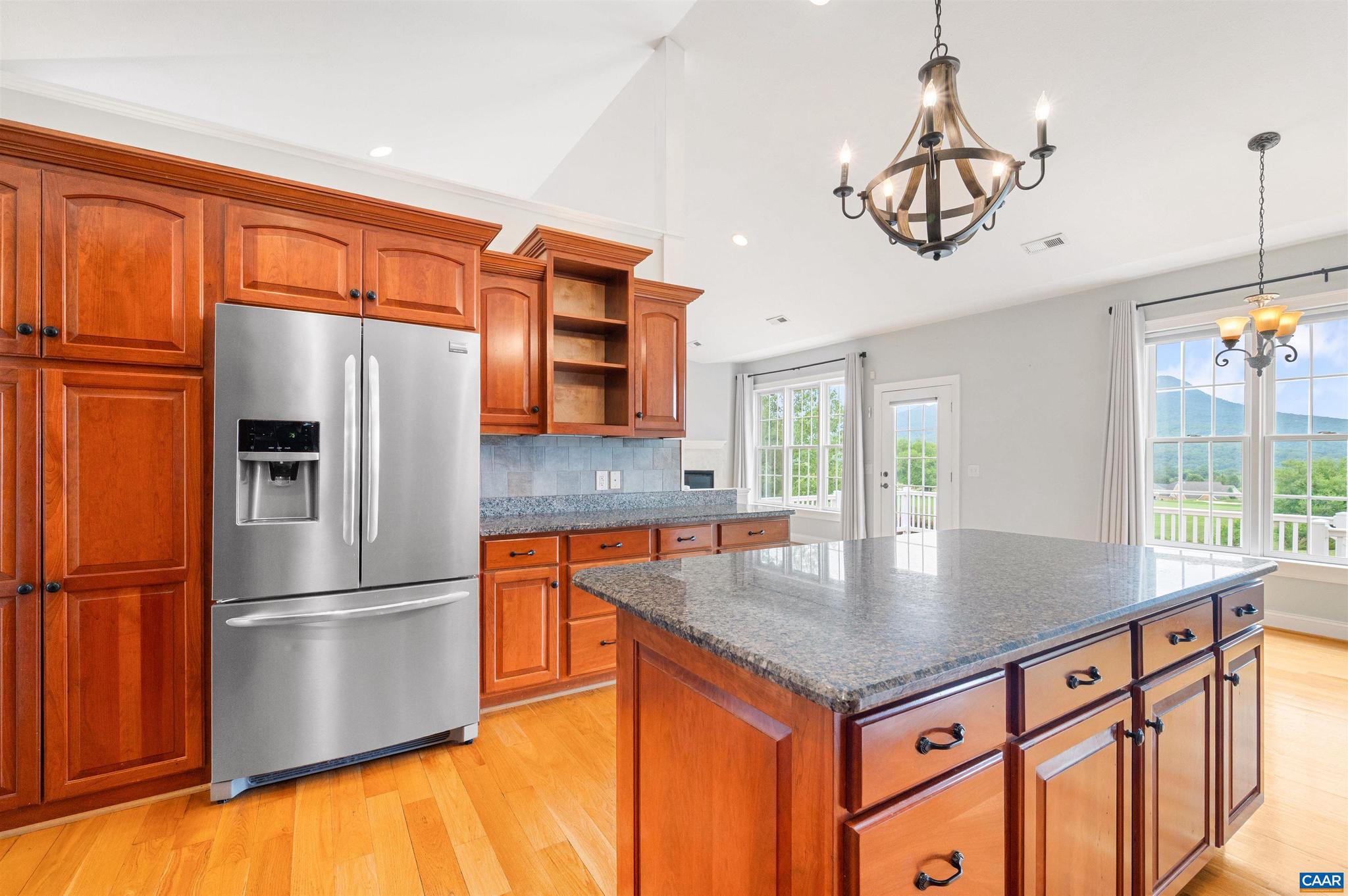 CROSSROADS FARM - Residential