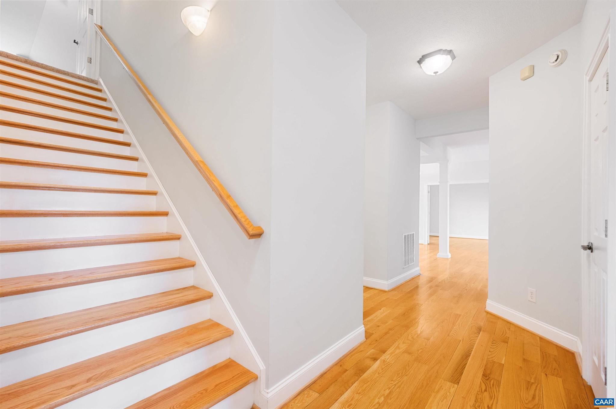 CROSSROADS FARM - Residential