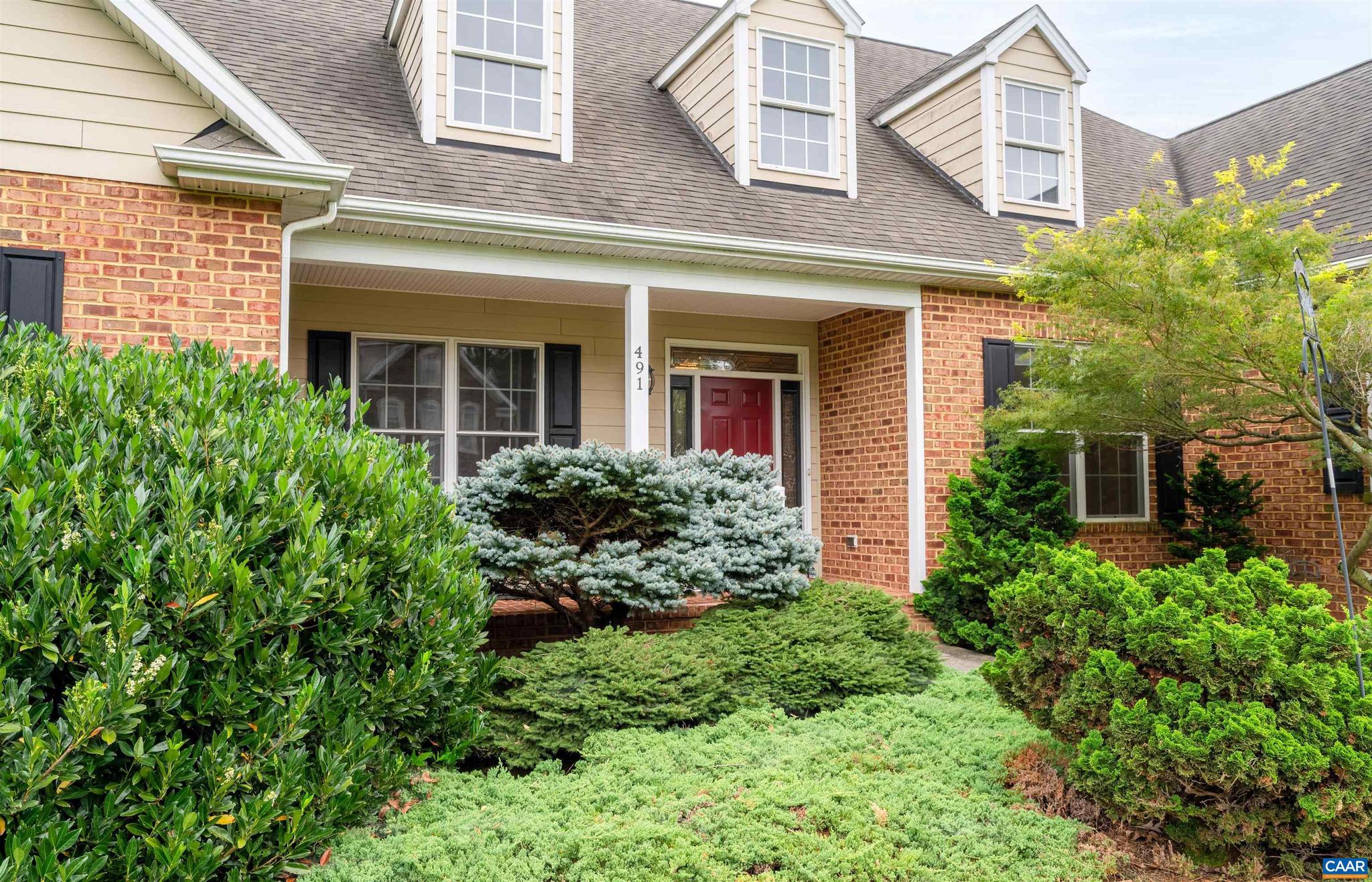 CROSSROADS FARM - Residential