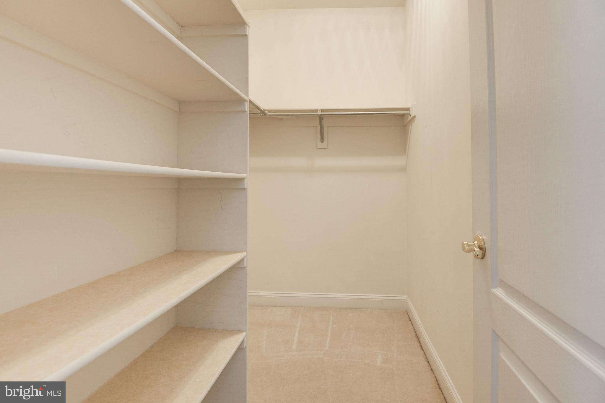 RIVER CREEK - Residential