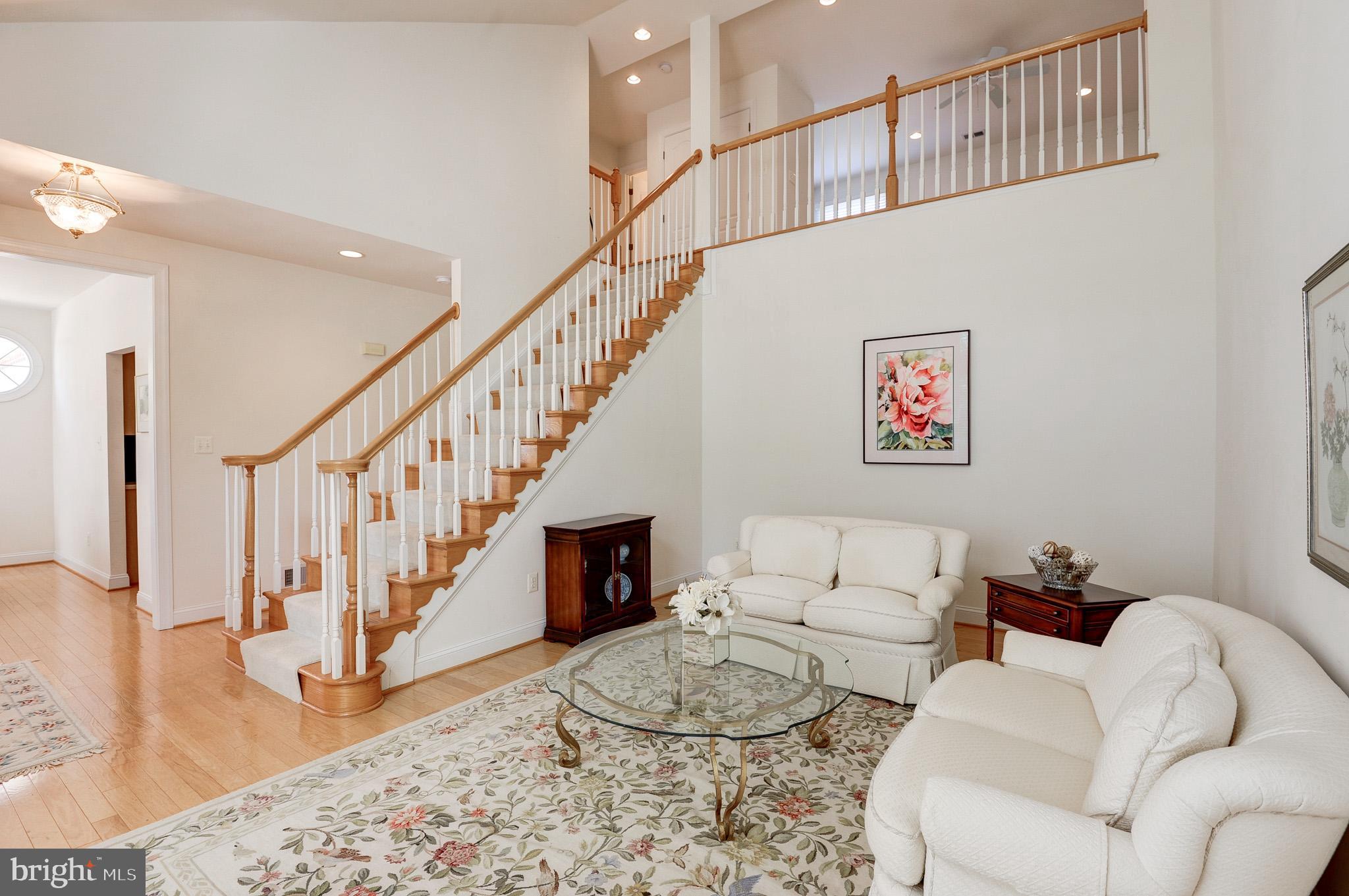 RIVER CREEK - Residential