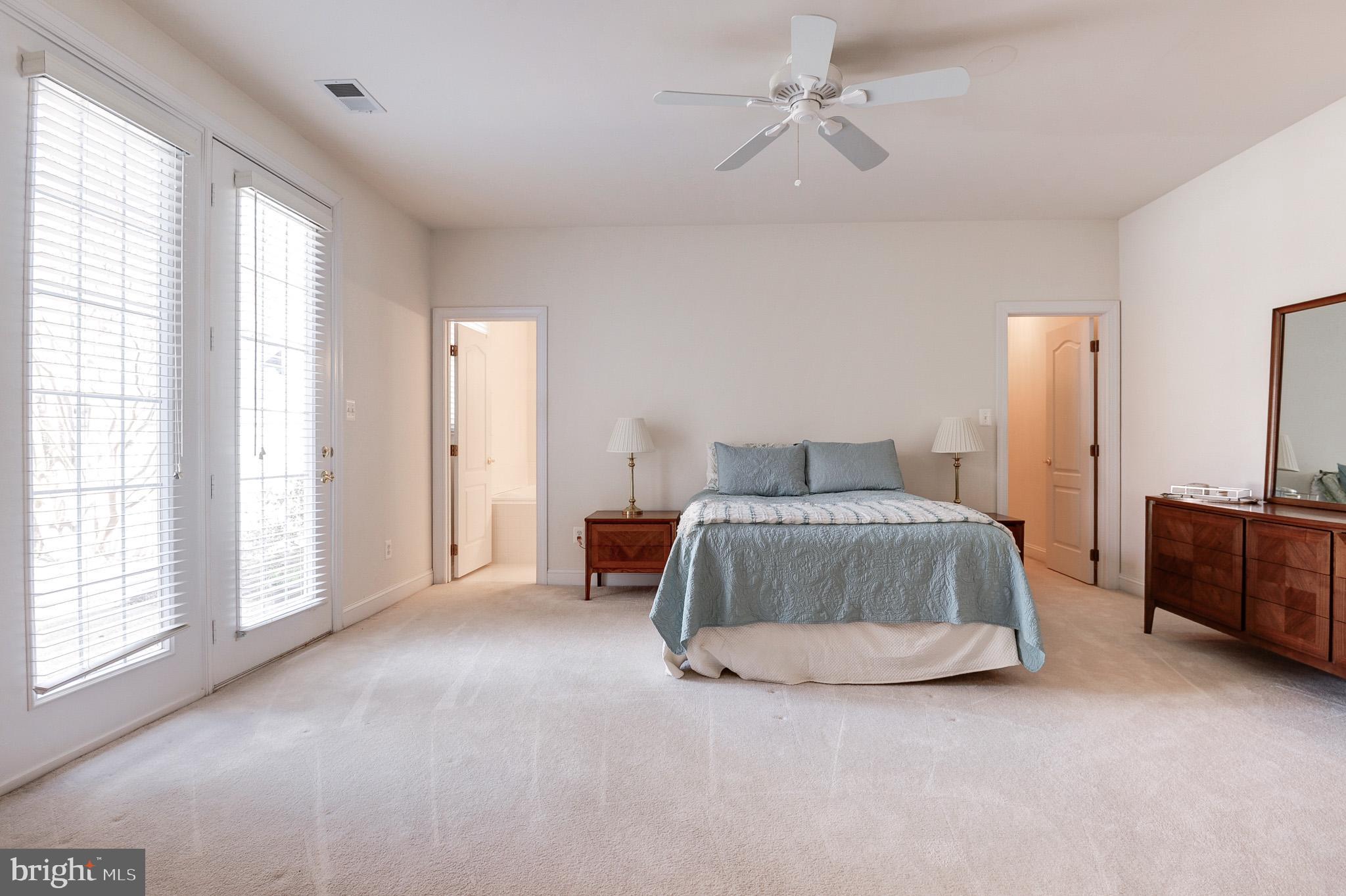 RIVER CREEK - Residential