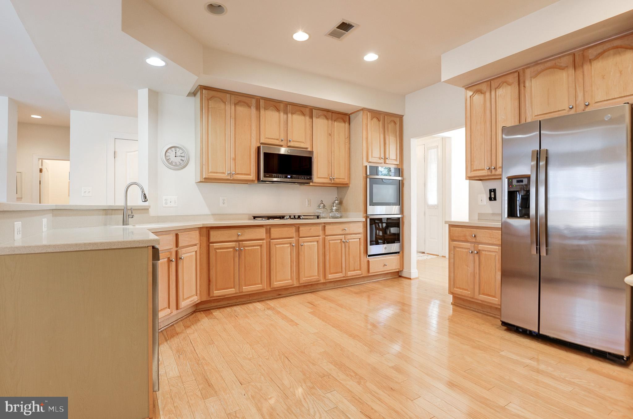 RIVER CREEK - Residential