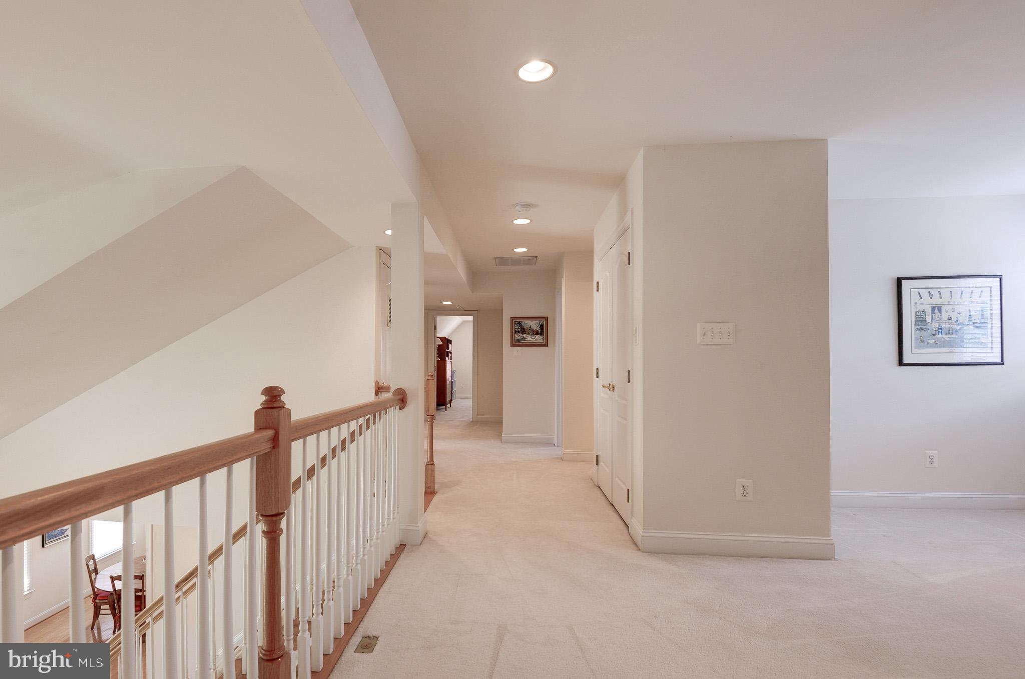 RIVER CREEK - Residential