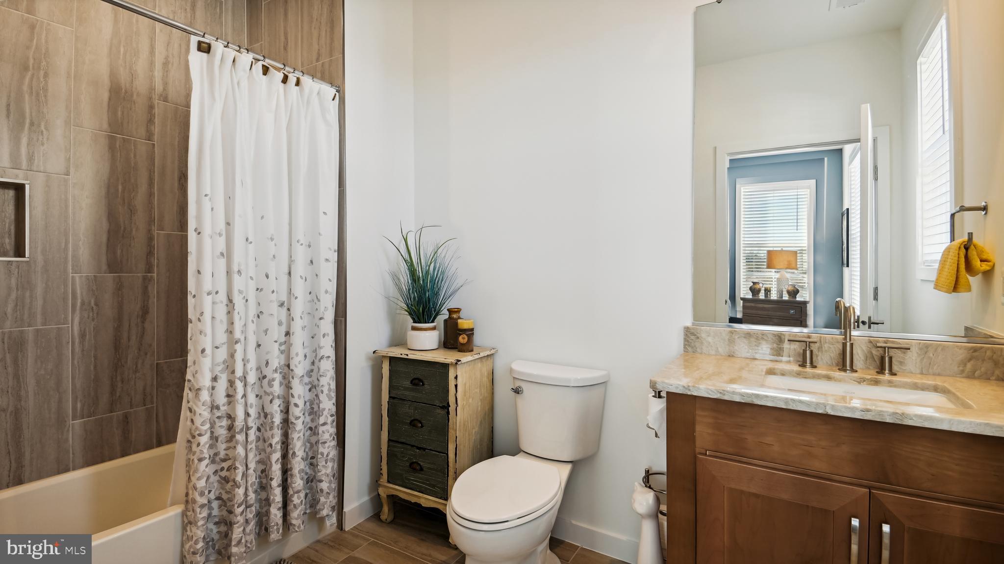 REGENCY AT BELMONT - Residential