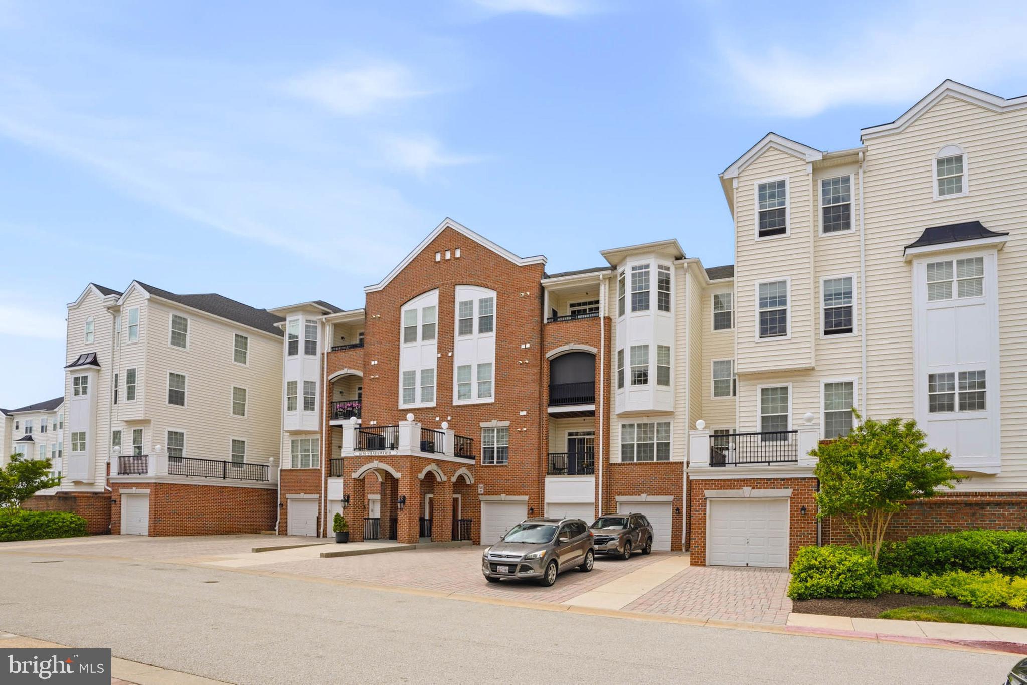 6150 SHADYWOOD ROAD 401