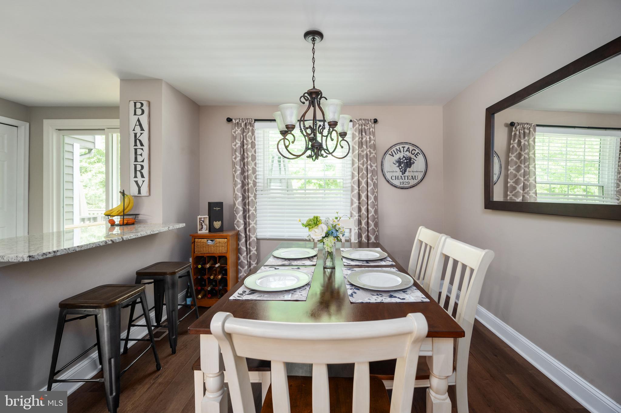 RESTON - Residential