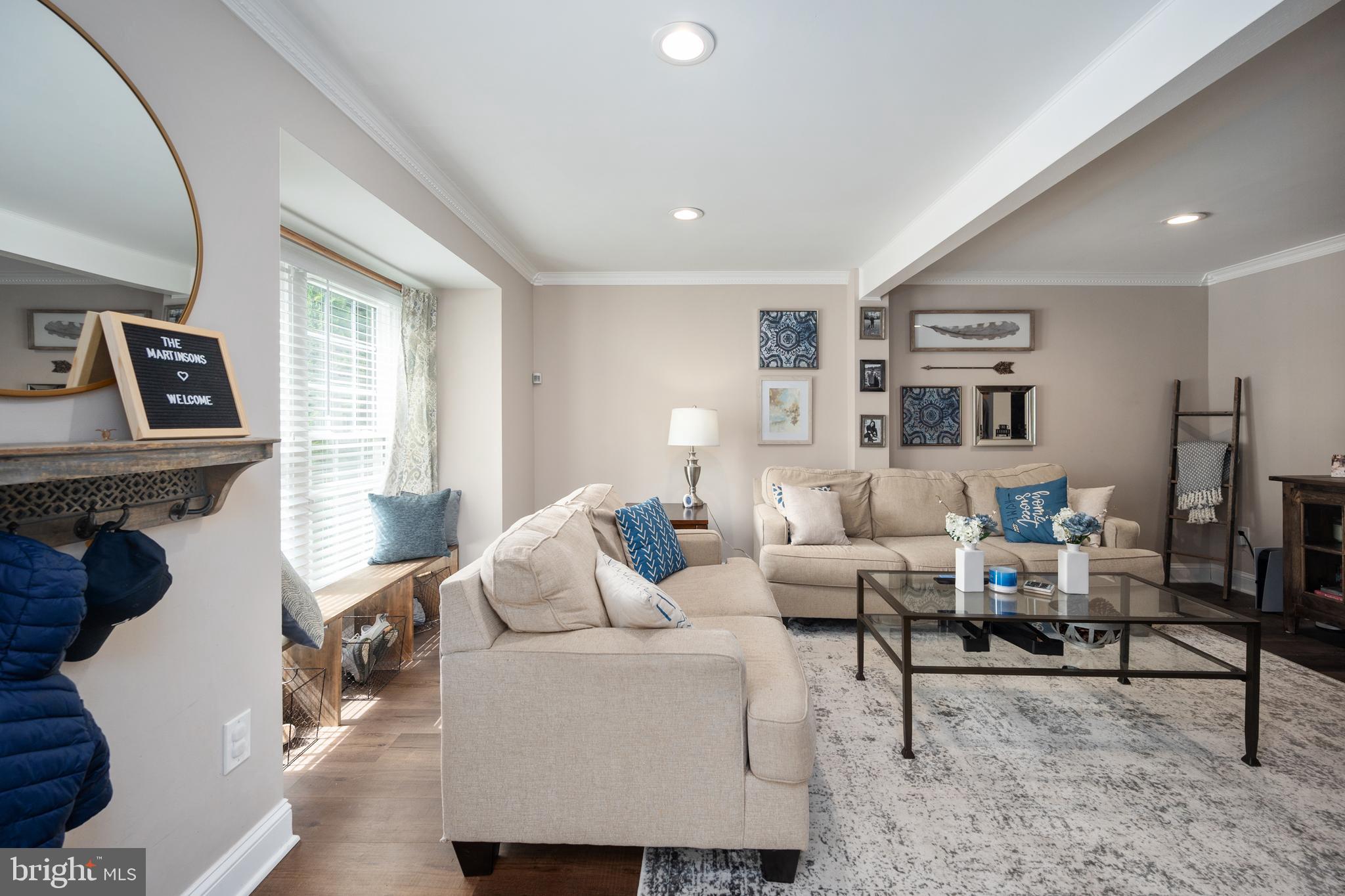 RESTON - Residential