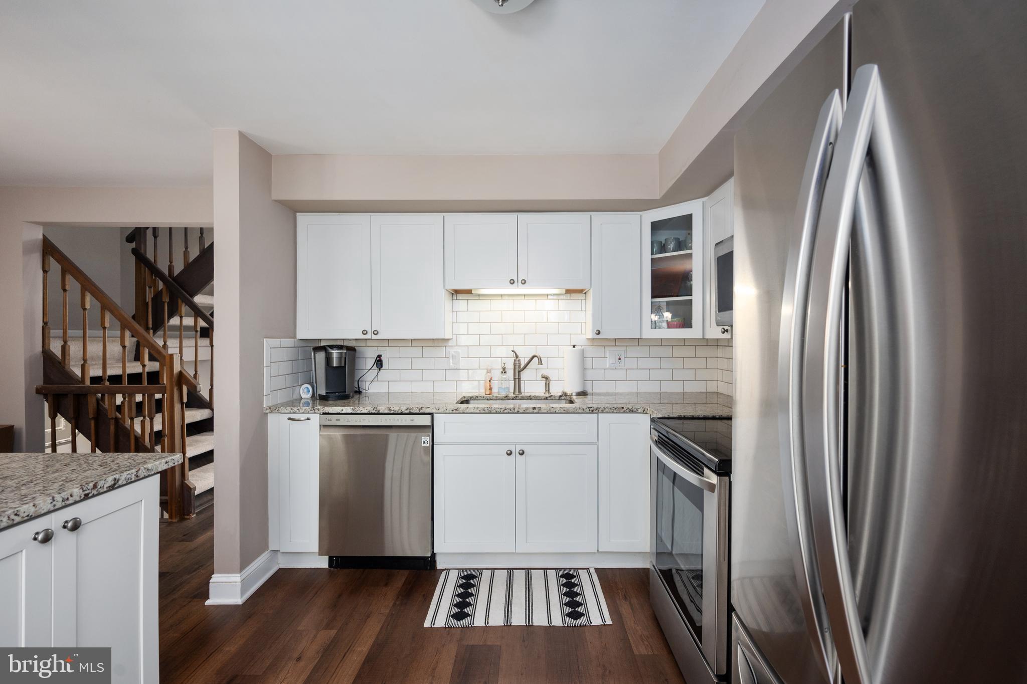 RESTON - Residential