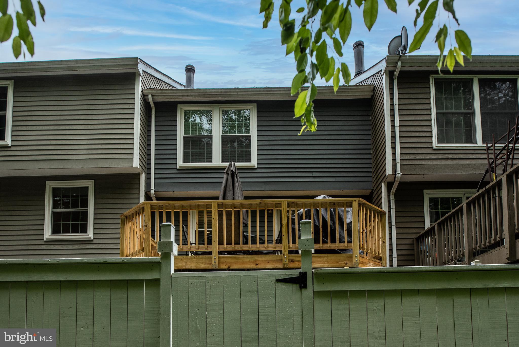 RESTON - Residential