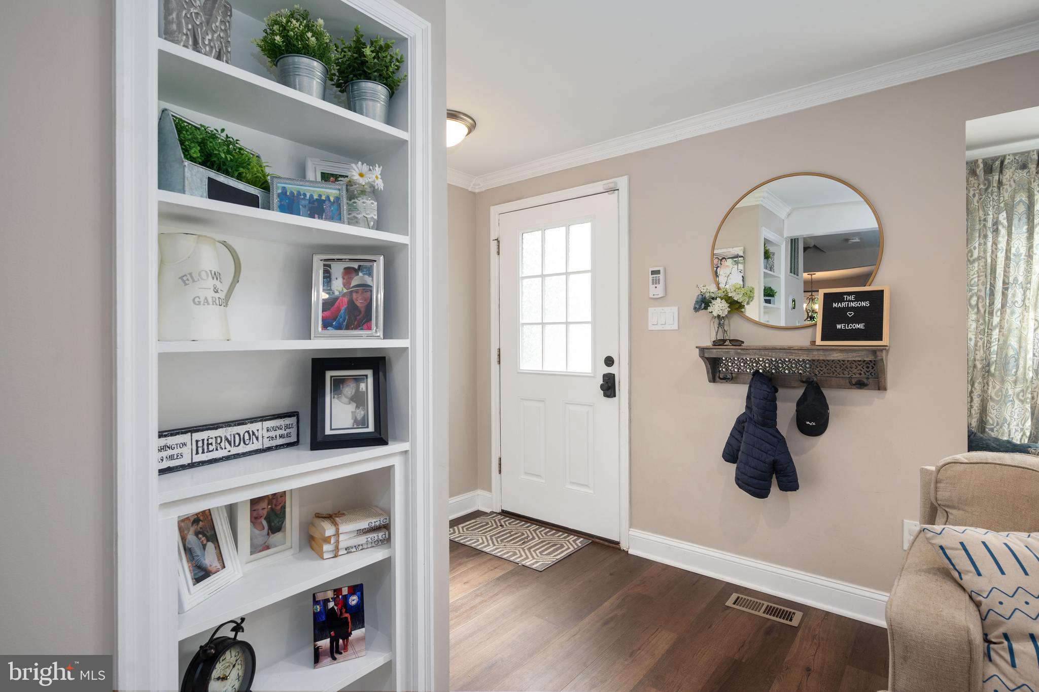 RESTON - Residential