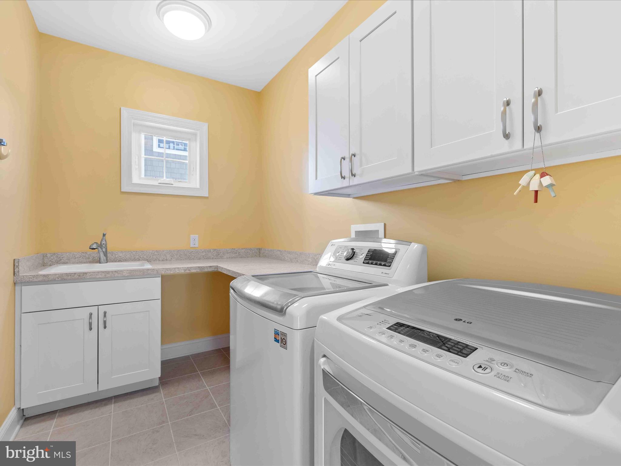 OCEAN RIDGE WEST - Residential