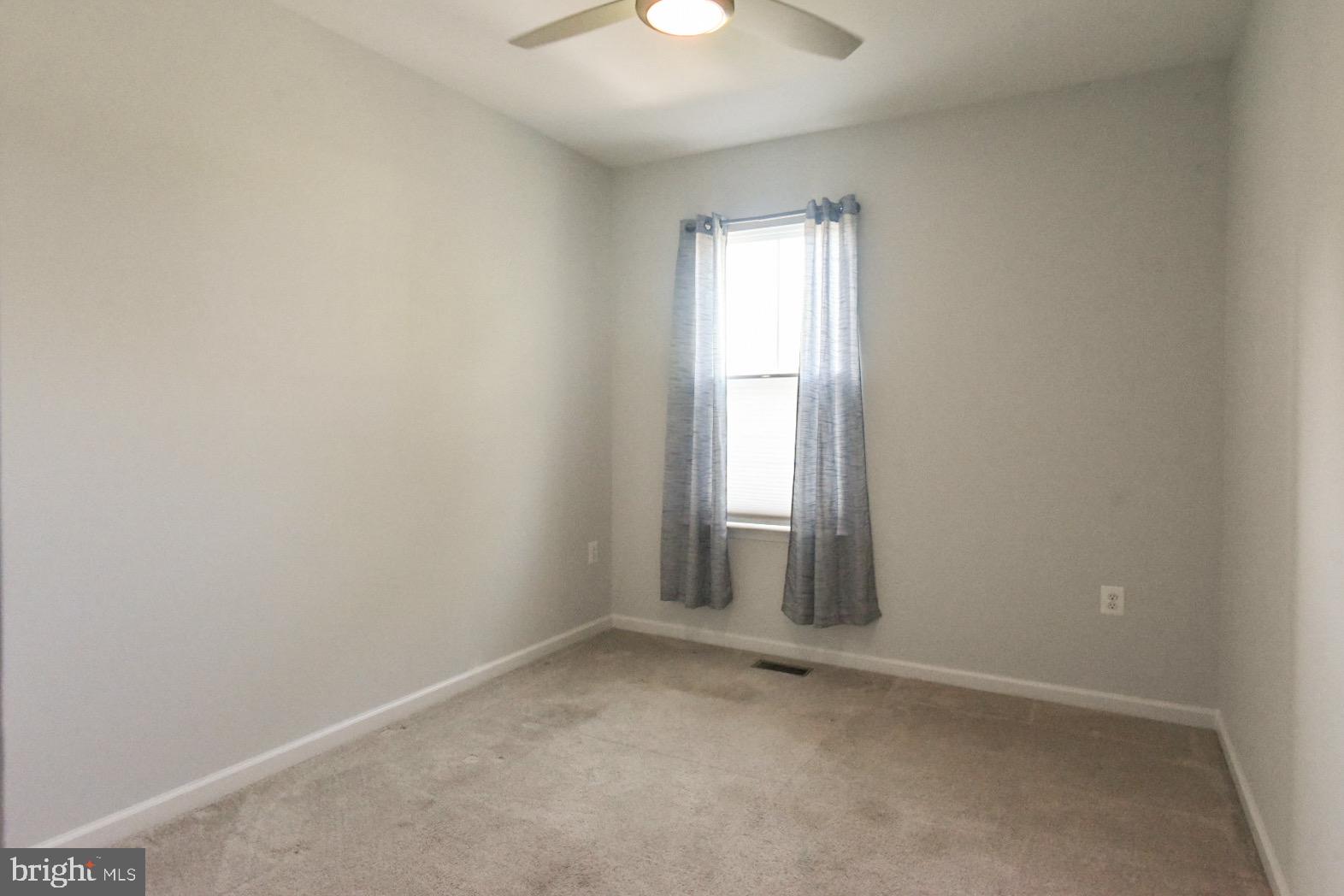 GLEN RIDDLE - Residential Lease