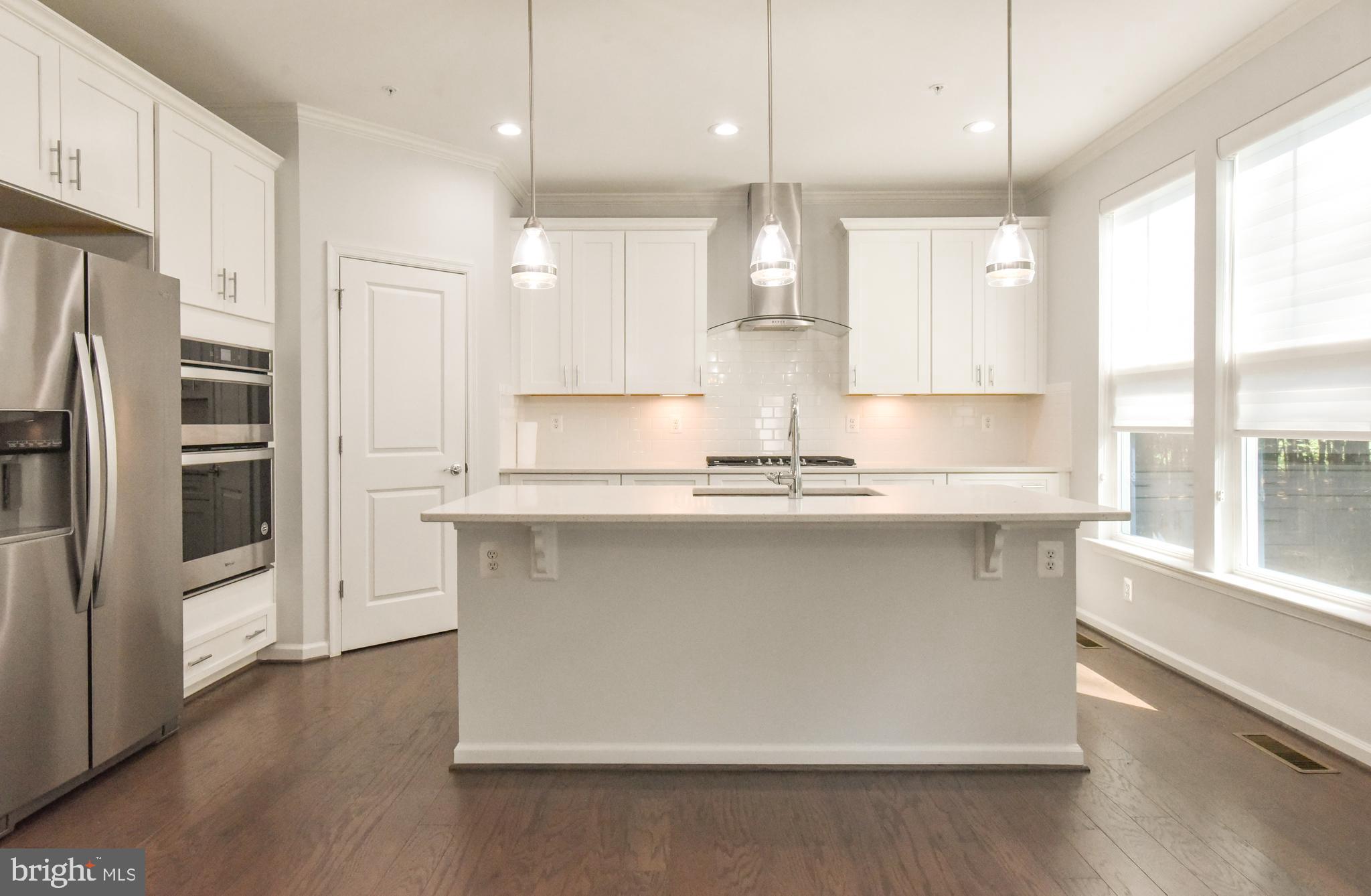 GLEN RIDDLE - Residential Lease