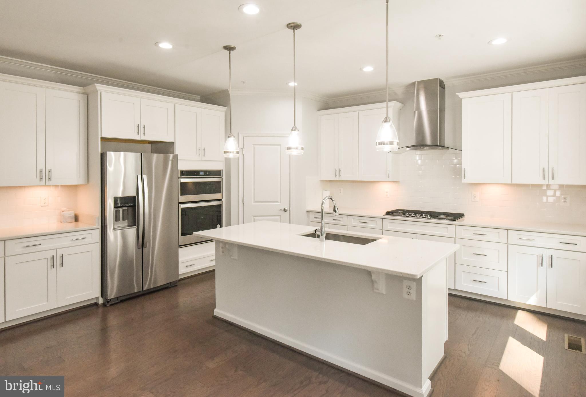 GLEN RIDDLE - Residential Lease