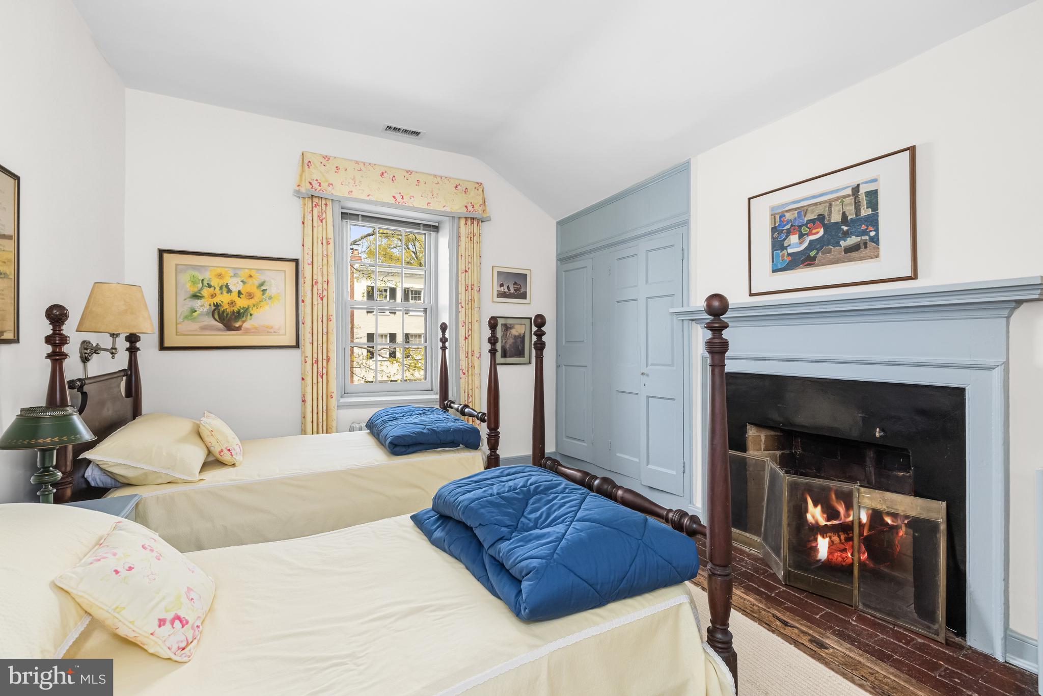 GEORGETOWN - Residential