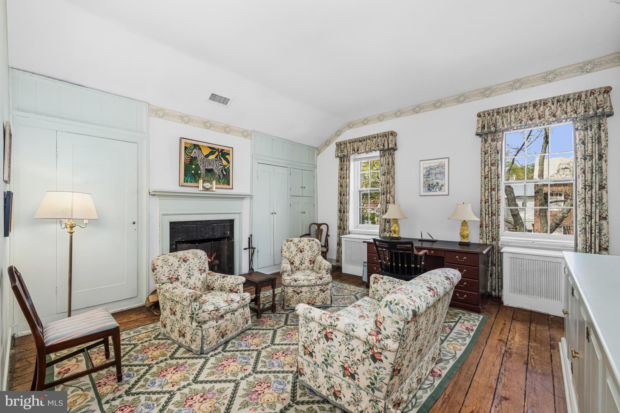 GEORGETOWN - Residential