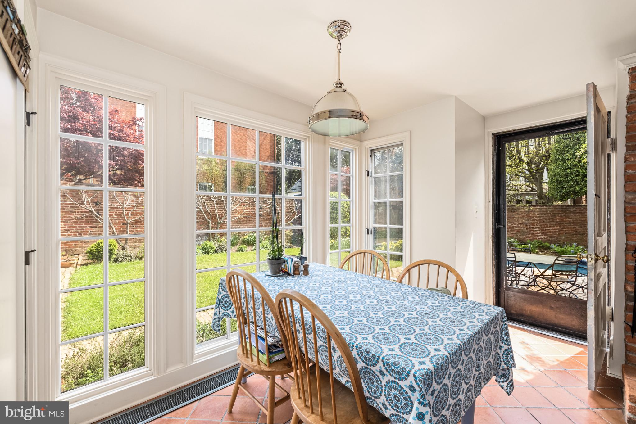 GEORGETOWN - Residential
