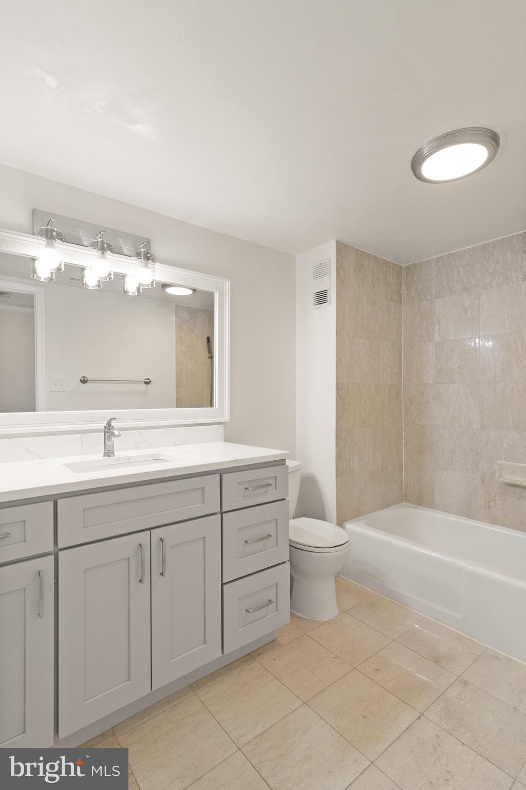 SKYLINE HOUSE - Residential Lease