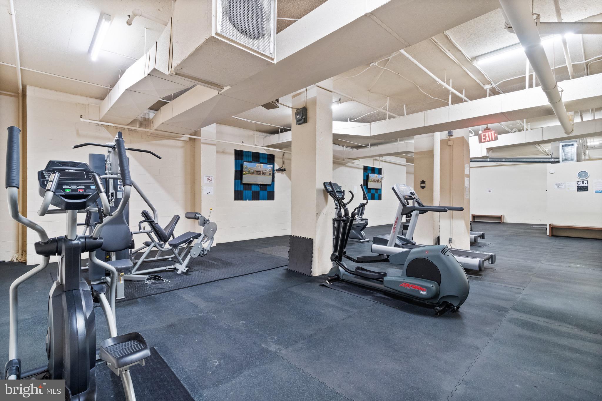 SKYLINE HOUSE - Residential Lease