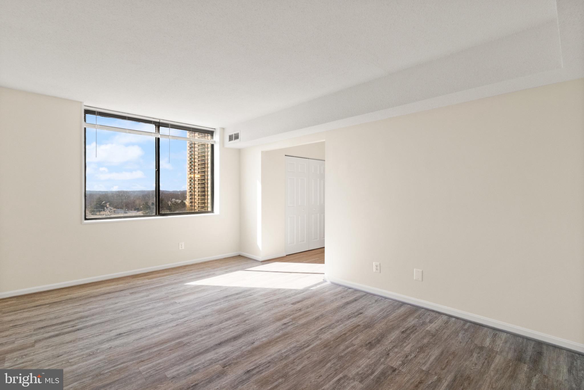 SKYLINE HOUSE - Residential Lease