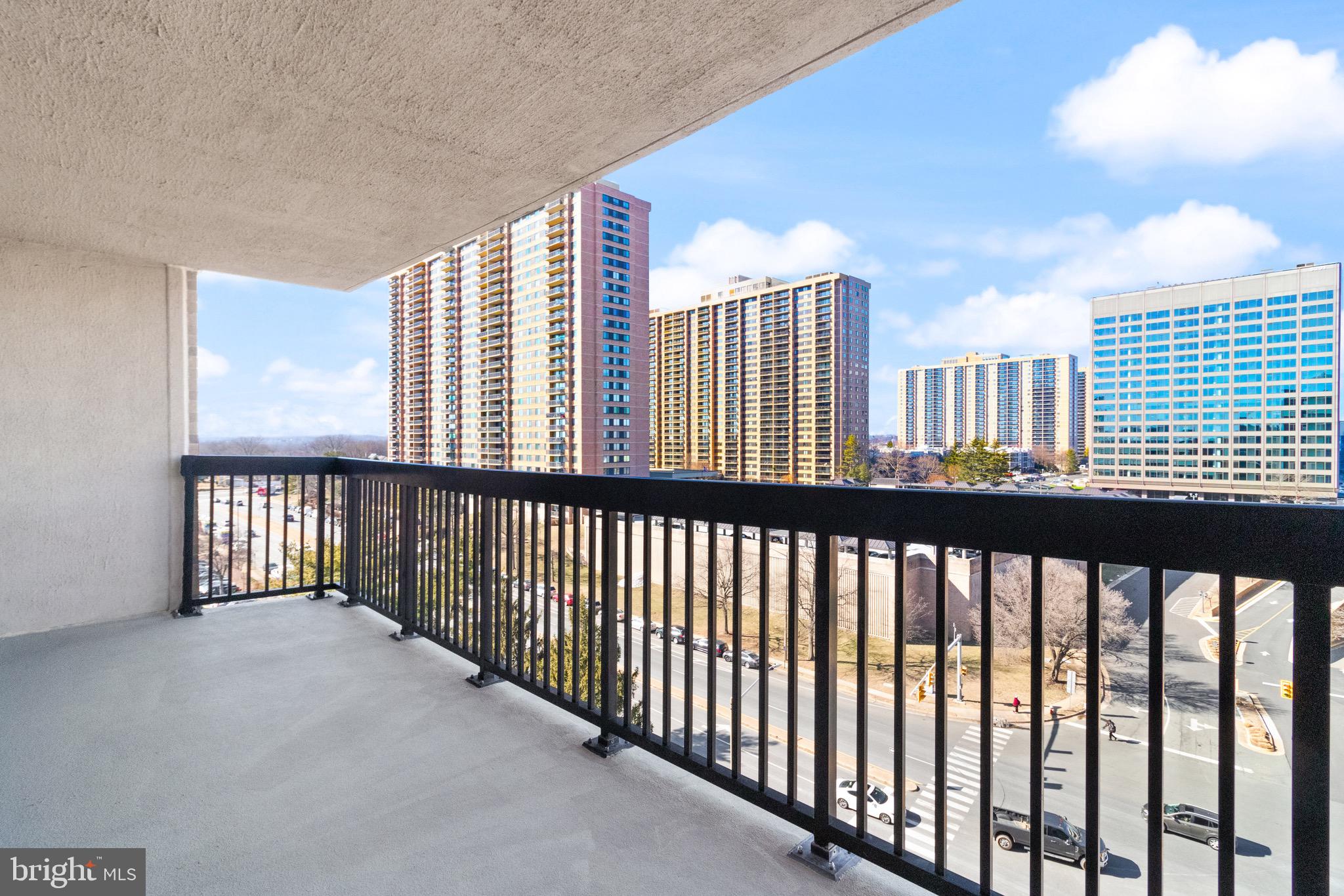 SKYLINE HOUSE - Residential Lease